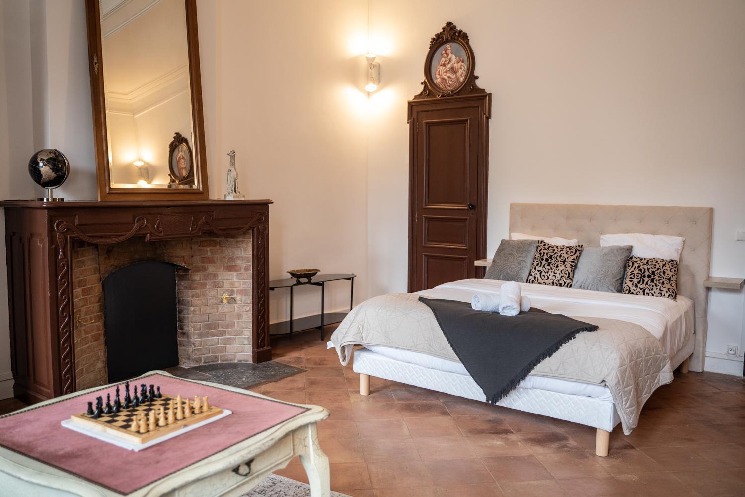 Chic Andreossy-Cosy-Authentique-Wi-Fi-Velo Apartment Castelnaudary Bagian luar foto